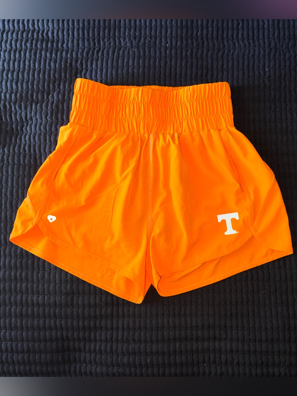 Women’s Colosseum University of Tennessee High Waisted Shorts w/ Pockets - Size